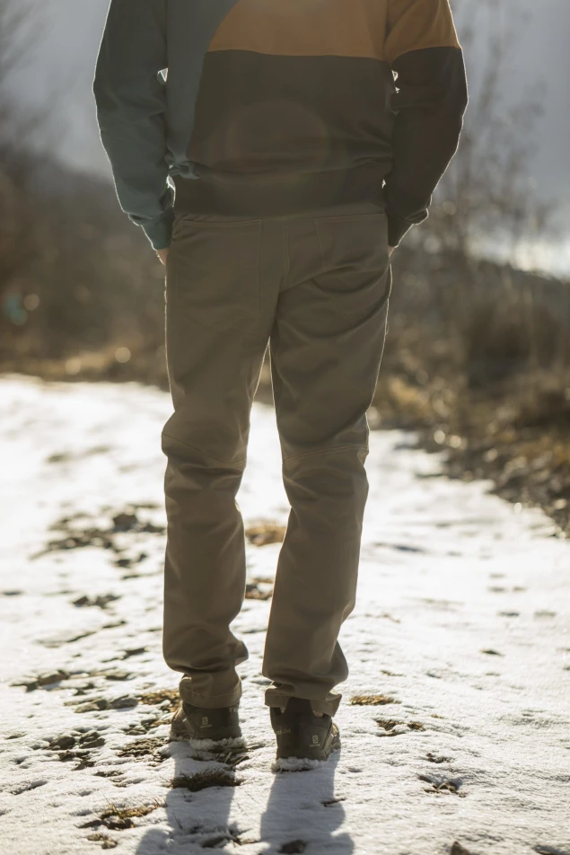 MONTAÑA GRIS PIEDRA