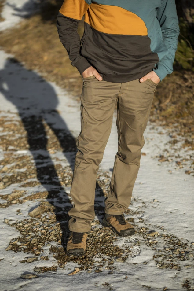 MONTAÑA GRIS PIEDRA