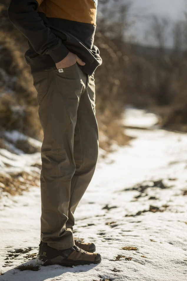 MONTAÑA GRIS PIEDRA