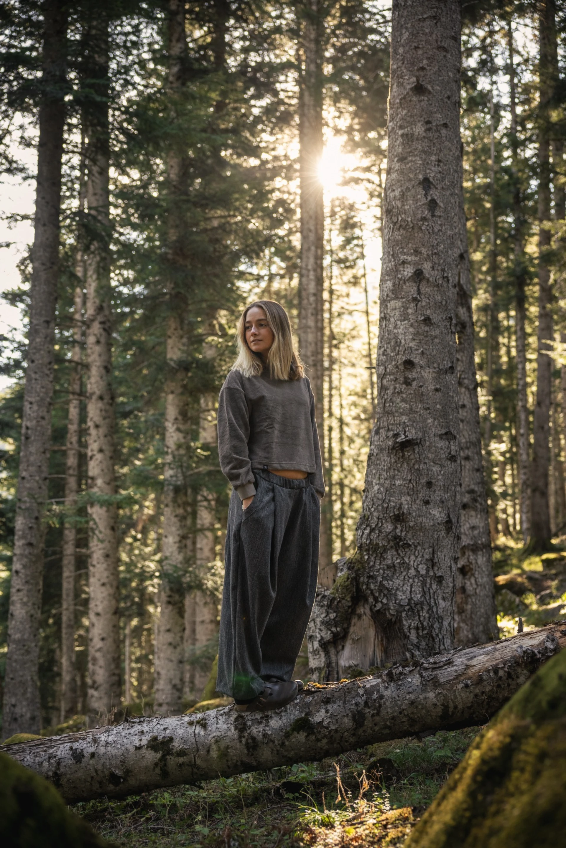 Sudadera de mujer Nial Molsa · Nial Hummus